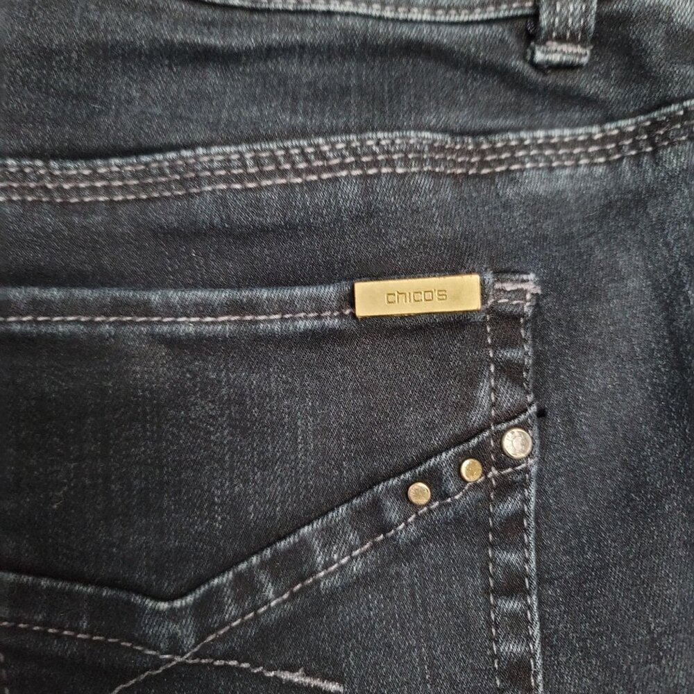 So Slimming By Chico's Women's Denim Jeans. 4 (chico's 0) - Picture 4 of 6